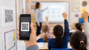QR-коди у школі: як створити за дві хвилини, 15 робочих ідей від квестів до самоперевірки і правила безпечного використання з планом Б.
